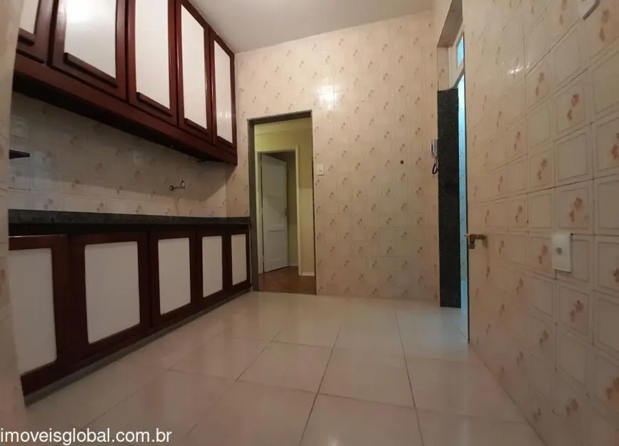 Apartamento com 3 quartos para alugar, 94m2 em Tijuca, Rio De Janeiro - RJ - imagem 6 Foto 6 de Apartamento com 3 quartos para alugar, 94m2 em Tijuca, Rio De Janeiro - RJ