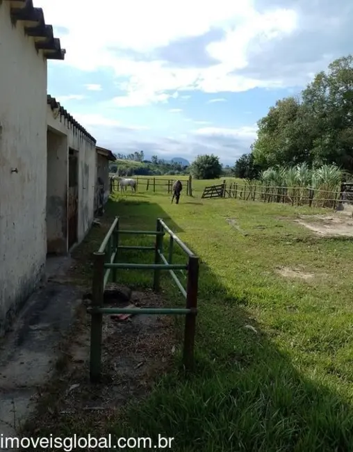 Sítio / Rancho à venda, 7200000m2 em Carapebus - RJ - imagem 5 Foto 5 de Sítio / Rancho à venda, 7200000m2 em Carapebus - RJ