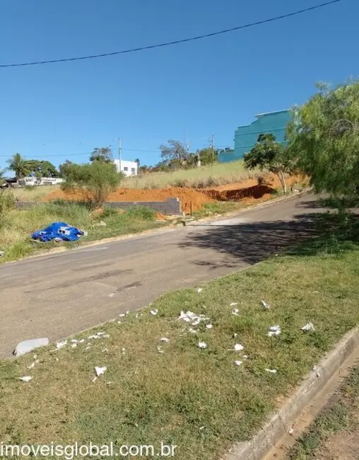 Terreno / Lote à venda, 200m2 em Horto, Macae - RJ - imagem 8 Foto 8 de Terreno / Lote à venda, 200m2 em Horto, Macae - RJ