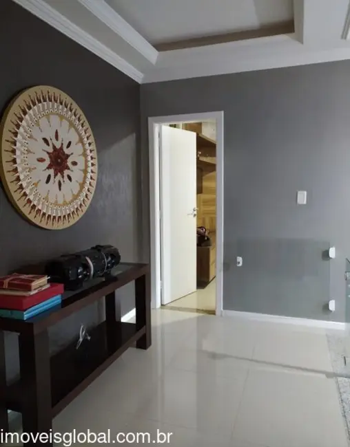 Casa de Condomínio com 4 quartos à venda, 437m2 em Macae - RJ - imagem 4 Foto 4 de Casa de Condomínio com 4 quartos à venda, 437m2 em Macae - RJ