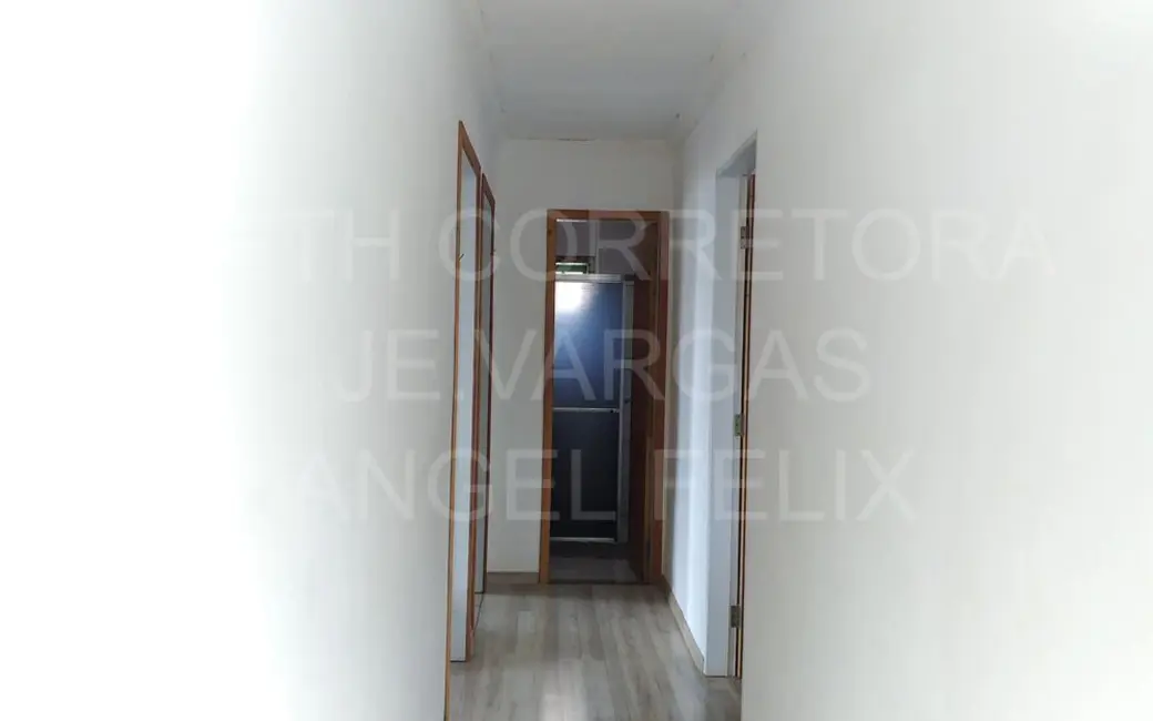 Sobrado com 3 quartos à venda, 220m2 em Jardim Alvorada, Cambe - PR - imagem 3 Foto 3 de Sobrado com 3 quartos à venda, 220m2 em Jardim Alvorada, Cambe - PR