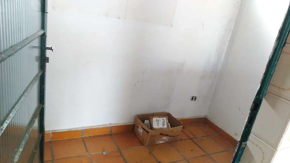 Sobrado com 4 quartos à venda, 166m2 em Conceição, Londrina - PR - imagem 4 Foto 4 de Sobrado com 4 quartos à venda, 166m2 em Conceição, Londrina - PR