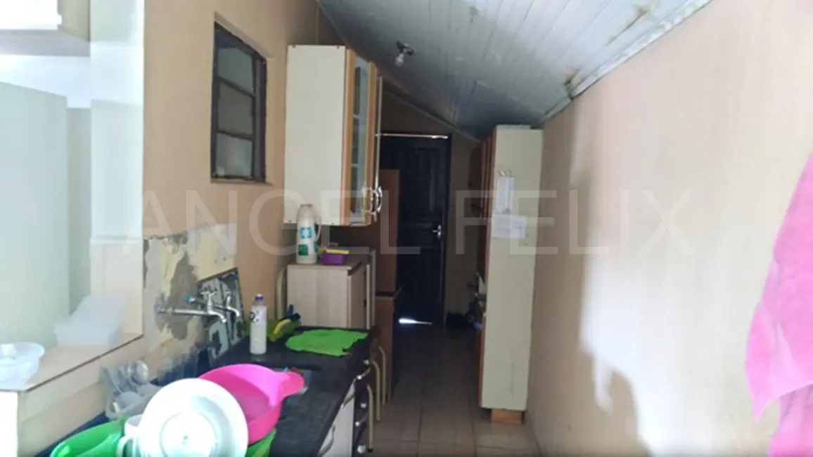 Casa com 3 quartos à venda, 126m2 em Londrina - PR - imagem 8 Foto 8 de Casa com 3 quartos à venda, 126m2 em Londrina - PR