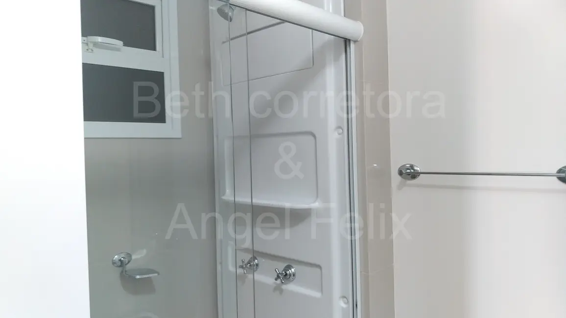 Apartamento com 3 quartos à venda, 152m2 em Londrina - PR - imagem 3 Foto 3 de Apartamento com 3 quartos à venda, 152m2 em Londrina - PR