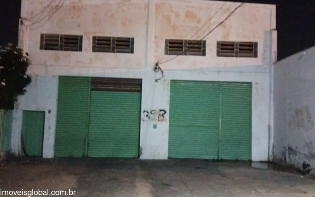 Foto 1 de Armazém / Galpão com 3 quartos para alugar, 300m2 em Cuiaba - MT