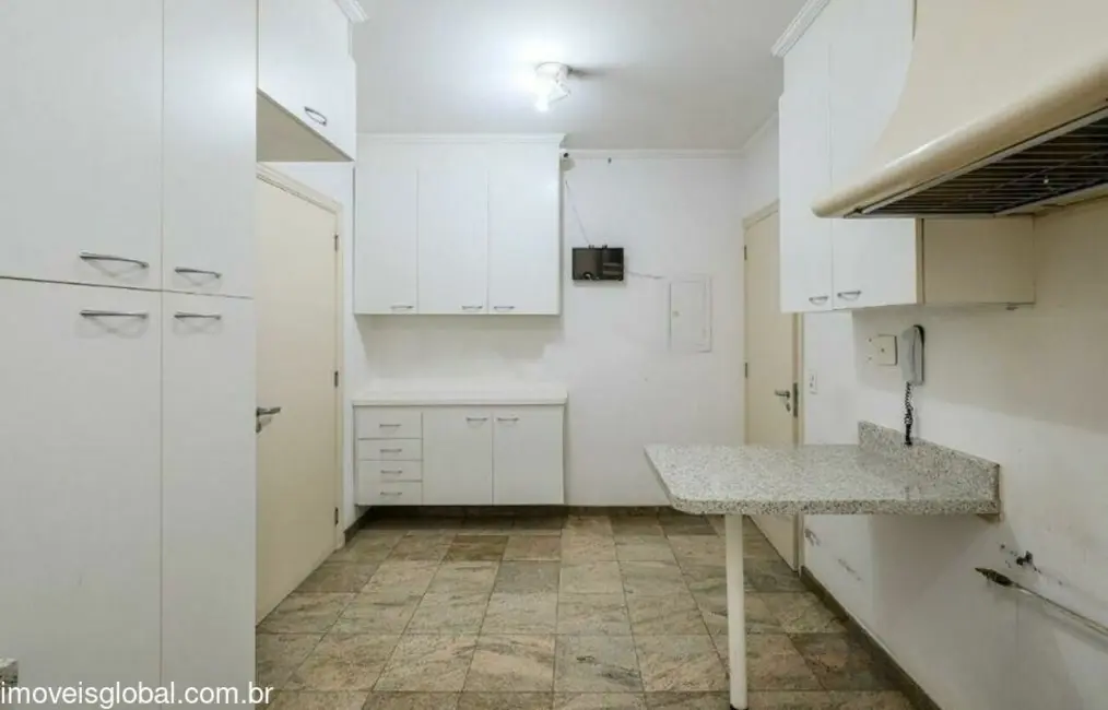 Apartamento com 3 quartos à venda, 215m2 em São Paulo - SP - imagem 3 Foto 3 de Apartamento com 3 quartos à venda, 215m2 em São Paulo - SP