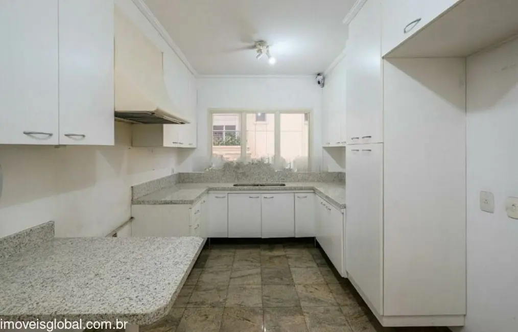 Apartamento com 3 quartos à venda, 215m2 em São Paulo - SP - imagem 5 Foto 5 de Apartamento com 3 quartos à venda, 215m2 em São Paulo - SP