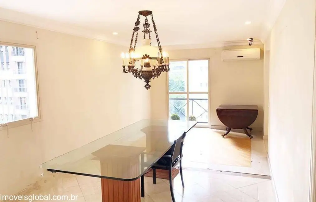 Apartamento com 3 quartos à venda, 215m2 em São Paulo - SP - imagem 4 Foto 4 de Apartamento com 3 quartos à venda, 215m2 em São Paulo - SP