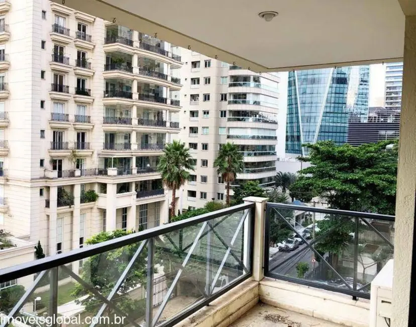 Apartamento com 3 quartos à venda, 215m2 em São Paulo - SP - imagem 9 Foto 9 de Apartamento com 3 quartos à venda, 215m2 em São Paulo - SP