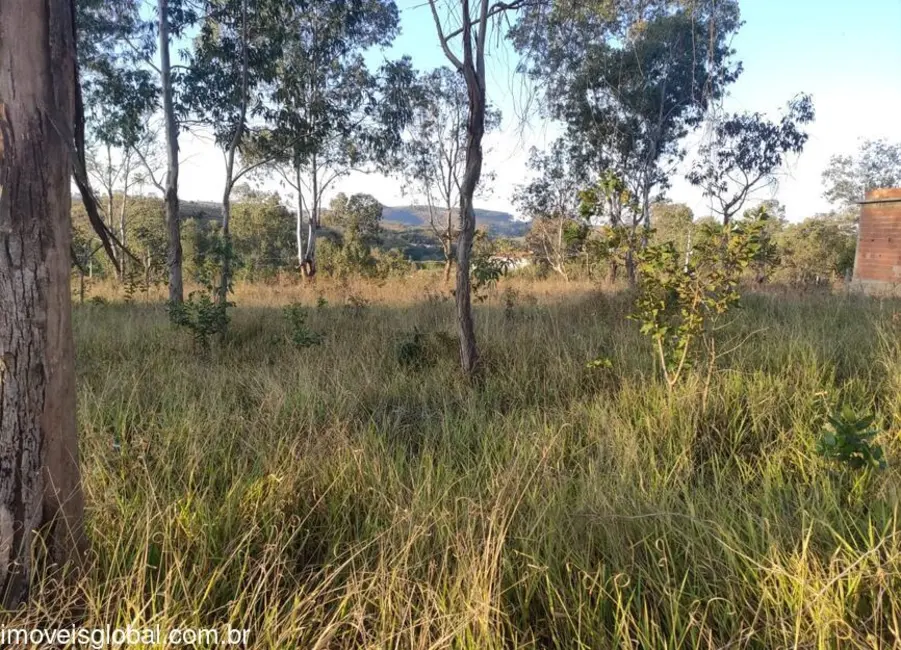 Terreno / Lote à venda, 800m2 em Coronel Xavier Chaves - MG - imagem 2 Foto 2 de Terreno / Lote à venda, 800m2 em Coronel Xavier Chaves - MG