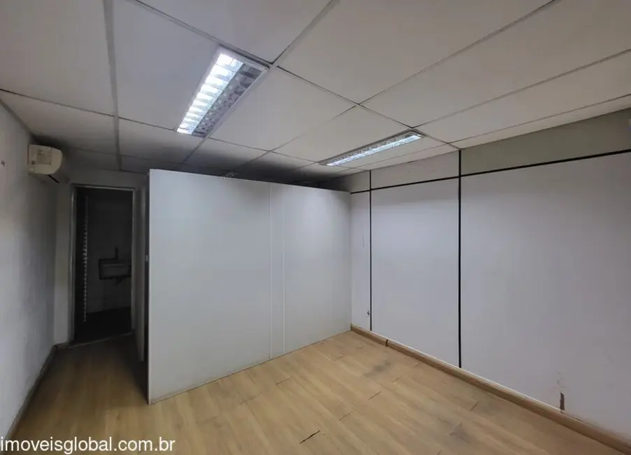 Armazém / Galpão para alugar, 240m2 em Barreto, Niteroi - RJ - imagem 7 Foto 7 de Armazém / Galpão para alugar, 240m2 em Barreto, Niteroi - RJ