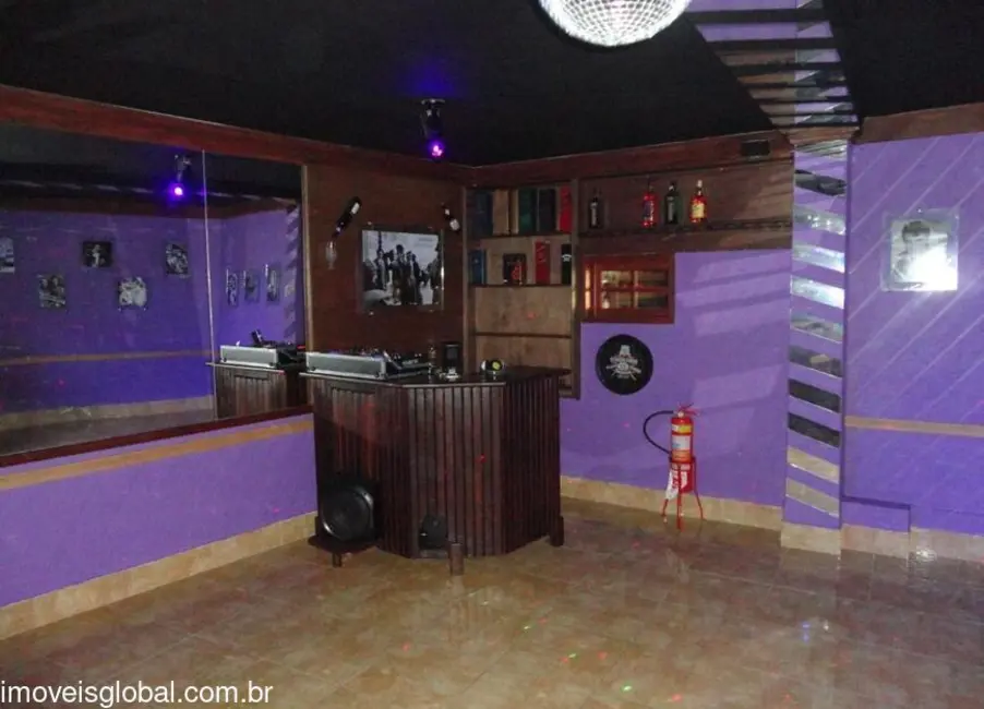 Pousada com 33 quartos à venda, 3246m2 em Centro, Miguel Pereira - RJ - imagem 8 Foto 8 de Pousada com 33 quartos à venda, 3246m2 em Centro, Miguel Pereira - RJ