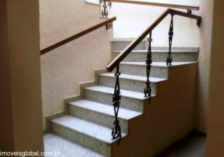 Foto 2 de Casa à venda, 240m2 em Centro, Pocos De Caldas - MG