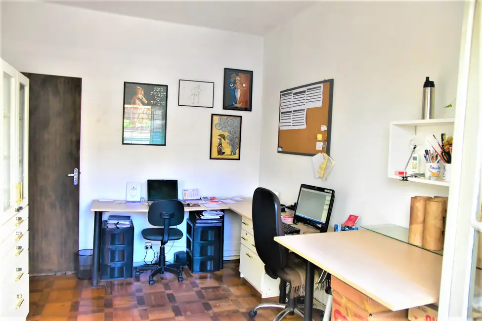 Casa com 3 quartos à venda, 165m2 em Centro Histórico, Porto Alegre - RS - imagem 9 Foto 9 de Casa com 3 quartos à venda, 165m2 em Centro Histórico, Porto Alegre - RS