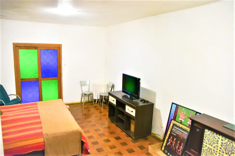 Casa com 3 quartos à venda, 165m2 em Centro Histórico, Porto Alegre - RS - imagem 7 Foto 7 de Casa com 3 quartos à venda, 165m2 em Centro Histórico, Porto Alegre - RS