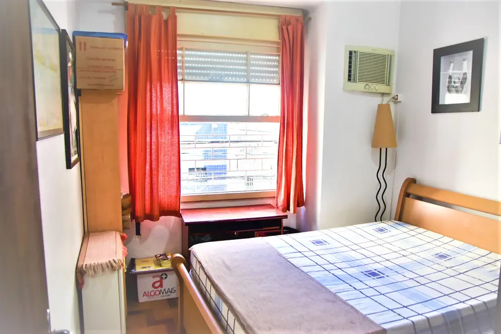 Casa com 3 quartos à venda, 165m2 em Centro Histórico, Porto Alegre - RS - imagem 3 Foto 3 de Casa com 3 quartos à venda, 165m2 em Centro Histórico, Porto Alegre - RS