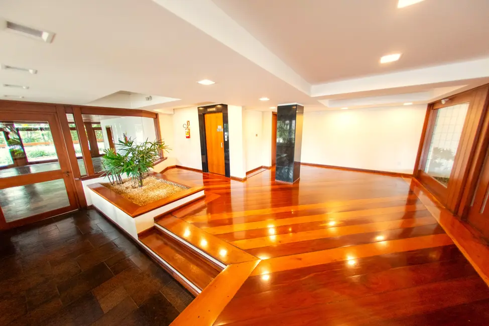 Foto 8 de Cobertura com 3 quartos à venda, 650m2 em Três Figueiras, Porto Alegre - RS