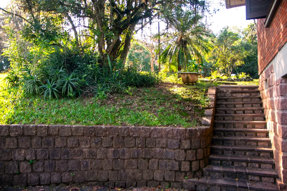 Sítio / Rancho com 3 quartos à venda, 30m2 em Belém Velho, Porto Alegre - RS - imagem 4 Foto 4 de Sítio / Rancho com 3 quartos à venda, 30m2 em Belém Velho, Porto Alegre - RS