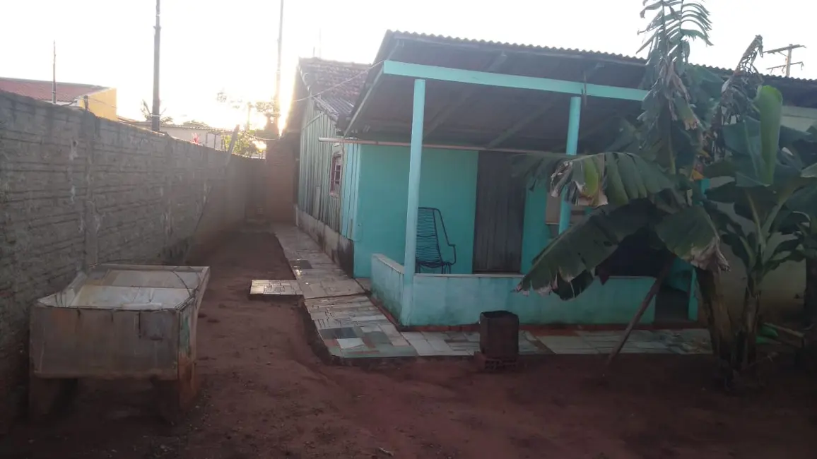 Casa com 2 quartos à venda, 85m2 em Santa Cruz Do Rio Pardo - SP - imagem 3 Foto 3 de Casa com 2 quartos à venda, 85m2 em Santa Cruz Do Rio Pardo - SP