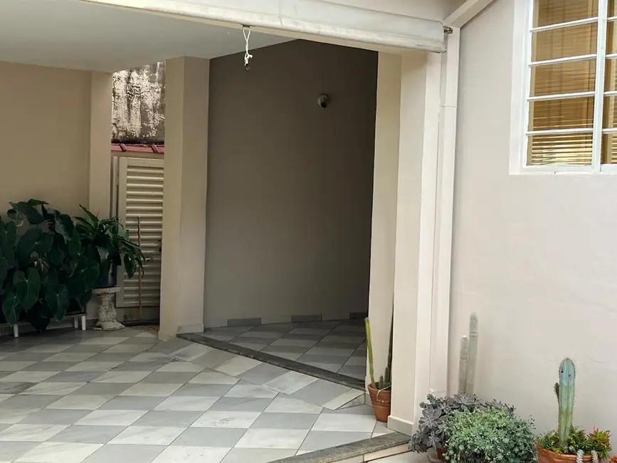 Casa com 3 quartos à venda, 281m2 em Vargem Grande Do Sul - SP - imagem 3 Foto 3 de Casa com 3 quartos à venda, 281m2 em Vargem Grande Do Sul - SP