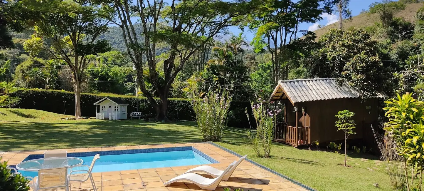 Casa de Condomínio com 4 quartos à venda, 200m2 em Cuiabá, Petropolis - RJ - imagem 3 Foto 3 de Casa de Condomínio com 4 quartos à venda, 200m2 em Cuiabá, Petropolis - RJ
