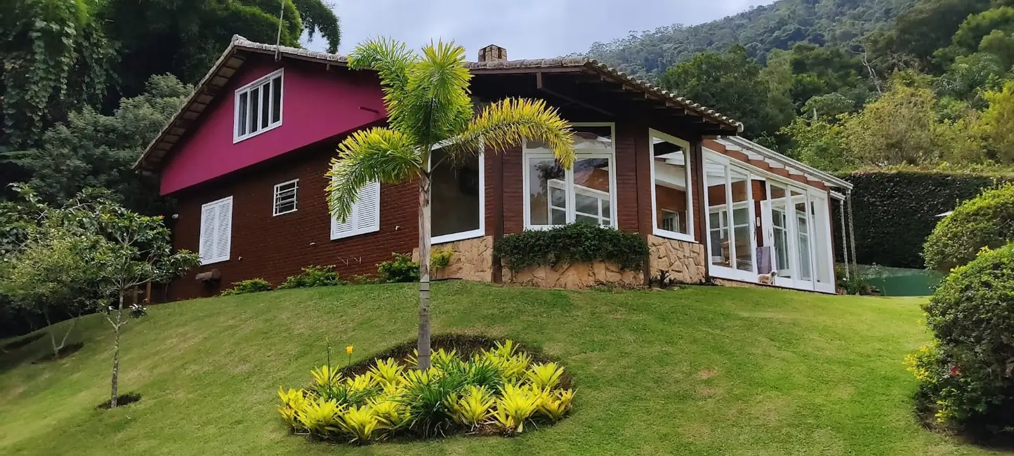 Foto 2 de Casa de Condomínio com 4 quartos à venda, 200m2 em Cuiabá, Petropolis - RJ