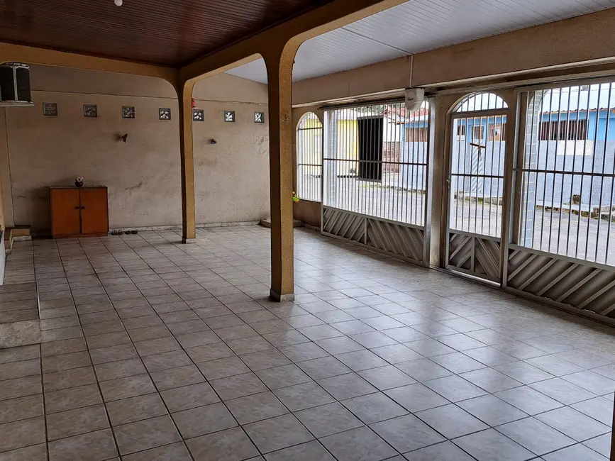 Casa com 5 quartos à venda, 250m2 em Manaus - AM - imagem 5 Foto 5 de Casa com 5 quartos à venda, 250m2 em Manaus - AM