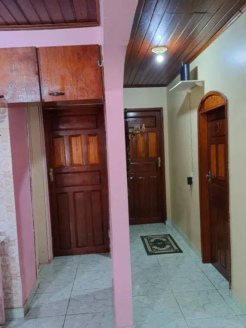 Casa com 5 quartos à venda, 250m2 em Manaus - AM - imagem 9 Foto 9 de Casa com 5 quartos à venda, 250m2 em Manaus - AM