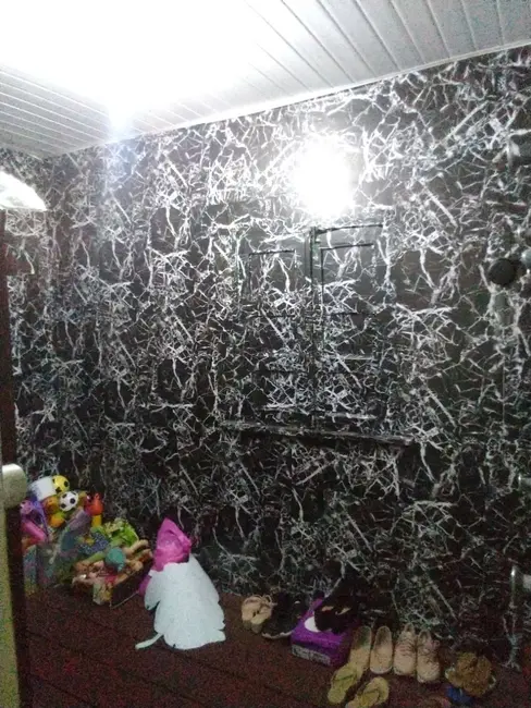 Casa com 3 quartos à venda, 150m2 em Santo Antônio, Manaus - AM - imagem 4 Foto 4 de Casa com 3 quartos à venda, 150m2 em Santo Antônio, Manaus - AM