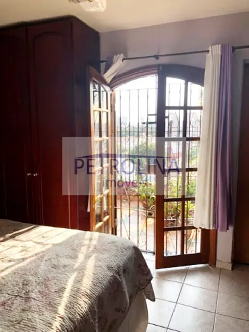 Sobrado com 4 quartos à venda, 241m2 em São Paulo - SP - imagem 6 Foto 6 de Sobrado com 4 quartos à venda, 241m2 em São Paulo - SP