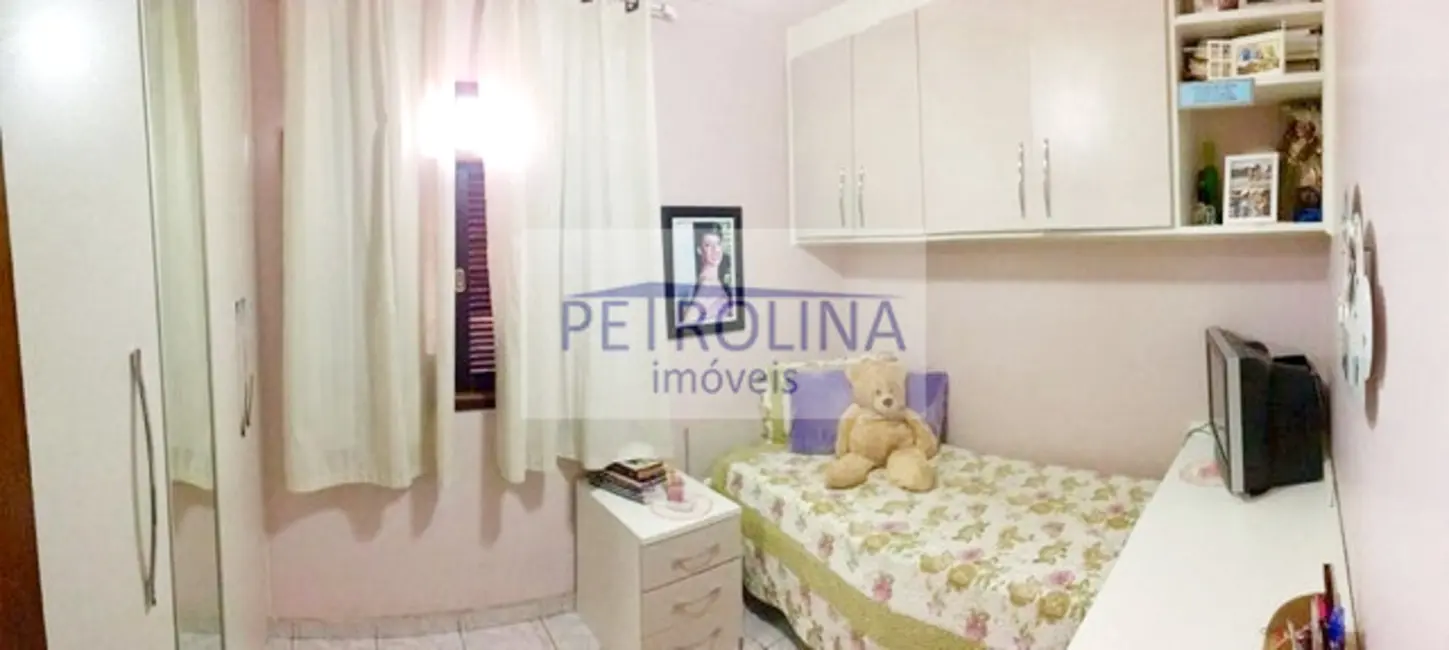 Sobrado com 4 quartos à venda, 241m2 em São Paulo - SP - imagem 8 Foto 8 de Sobrado com 4 quartos à venda, 241m2 em São Paulo - SP