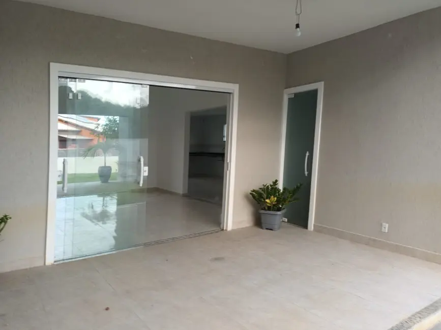 Casa de Condomínio com 3 quartos à venda, 212m2 em Entre Rios - BA - imagem 3 Foto 3 de Casa de Condomínio com 3 quartos à venda, 212m2 em Entre Rios - BA