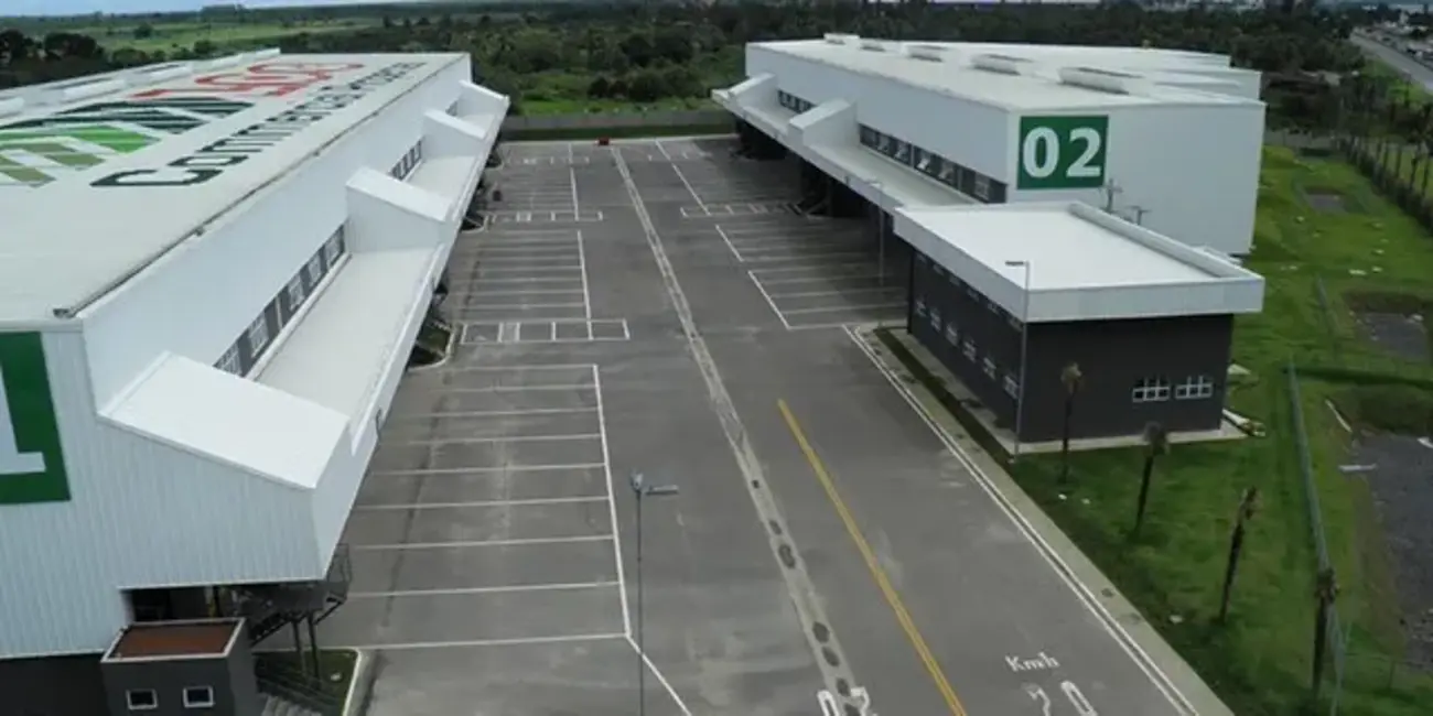 Armazém / Galpão para alugar, 1700m2 em Feira De Santana - BA - imagem 8 Foto 8 de Armazém / Galpão para alugar, 1700m2 em Feira De Santana - BA