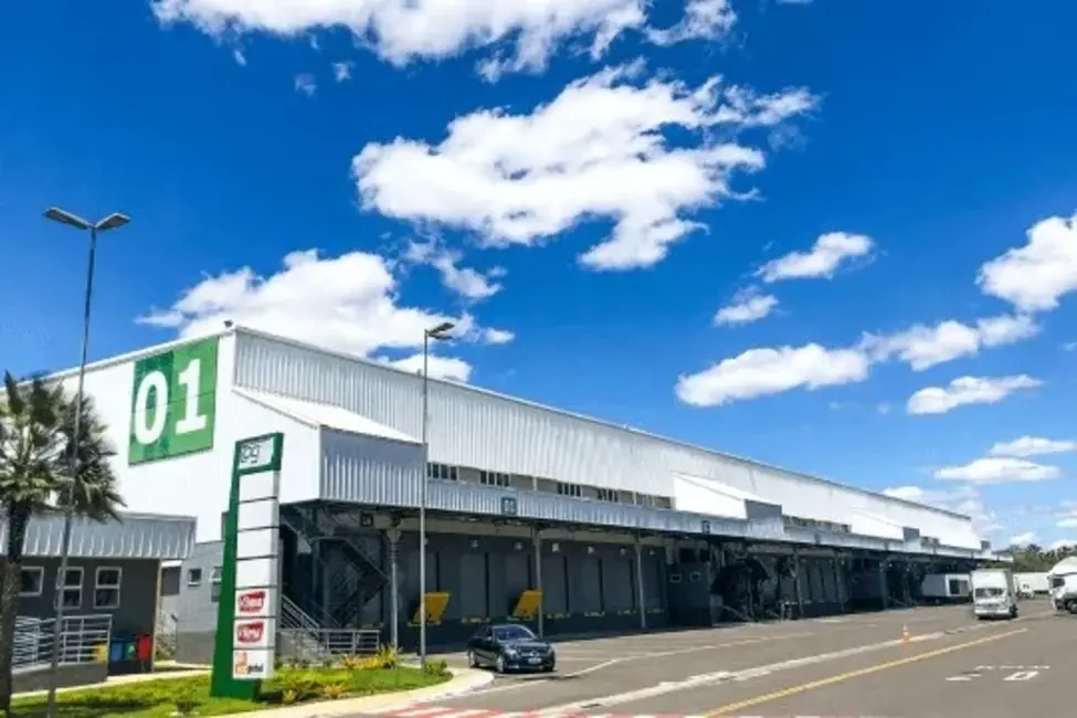 Armazém / Galpão para alugar, 1700m2 em Feira De Santana - BA - imagem 4 Foto 4 de Armazém / Galpão para alugar, 1700m2 em Feira De Santana - BA