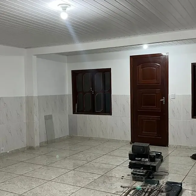 Casa com 3 quartos para alugar, 999m2 em Granja dos Cavaleiros, Macae - RJ - imagem 4 Foto 4 de Casa com 3 quartos para alugar, 999m2 em Granja dos Cavaleiros, Macae - RJ