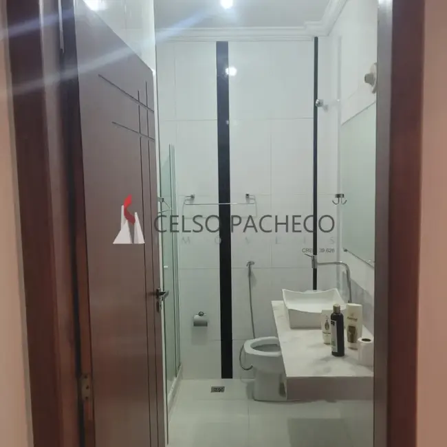 Foto 2 de Apartamento com 2 quartos para alugar, 999m2 em Cancela Preta, Macae - RJ