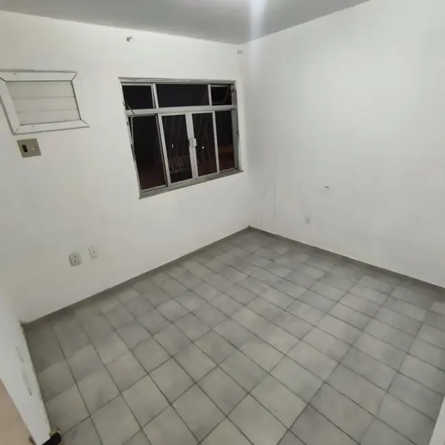 Apartamento com 2 quartos para alugar, 999m2 em Centro, Macae - RJ - imagem 3 Foto 3 de Apartamento com 2 quartos para alugar, 999m2 em Centro, Macae - RJ