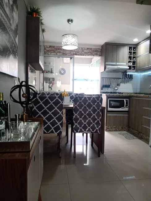 Sobrado com 2 quartos à venda, 68m2 em Camboriu - SC - imagem 4 Foto 4 de Sobrado com 2 quartos à venda, 68m2 em Camboriu - SC