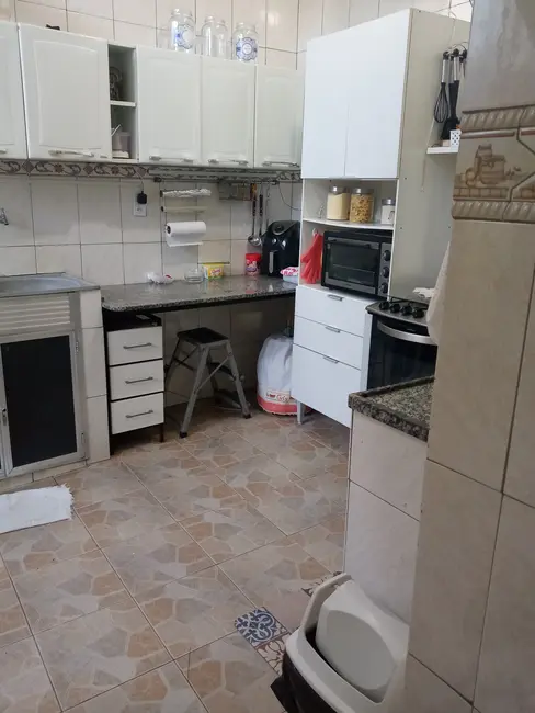 Casa com 4 quartos à venda, 184m2 em Olaria, Rio De Janeiro - RJ - imagem 5 Foto 5 de Casa com 4 quartos à venda, 184m2 em Olaria, Rio De Janeiro - RJ