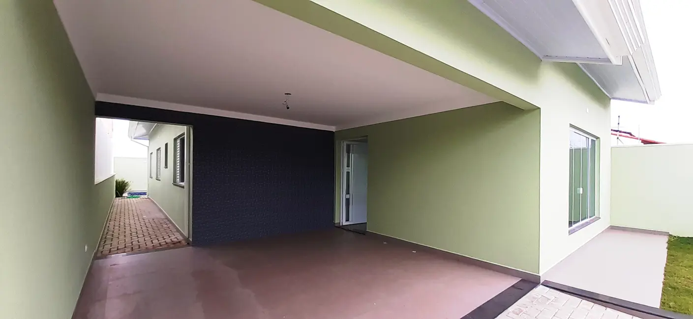Casa com 3 quartos à venda, 240m2 em Peruibe - SP - imagem 4 Foto 4 de Casa com 3 quartos à venda, 240m2 em Peruibe - SP