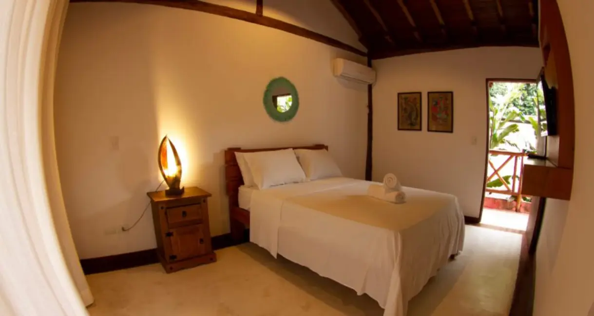 Pousada com 8 quartos para alugar, 1200m2 em Ubatuba - SP - imagem 9 Foto 9 de Pousada com 8 quartos para alugar, 1200m2 em Ubatuba - SP