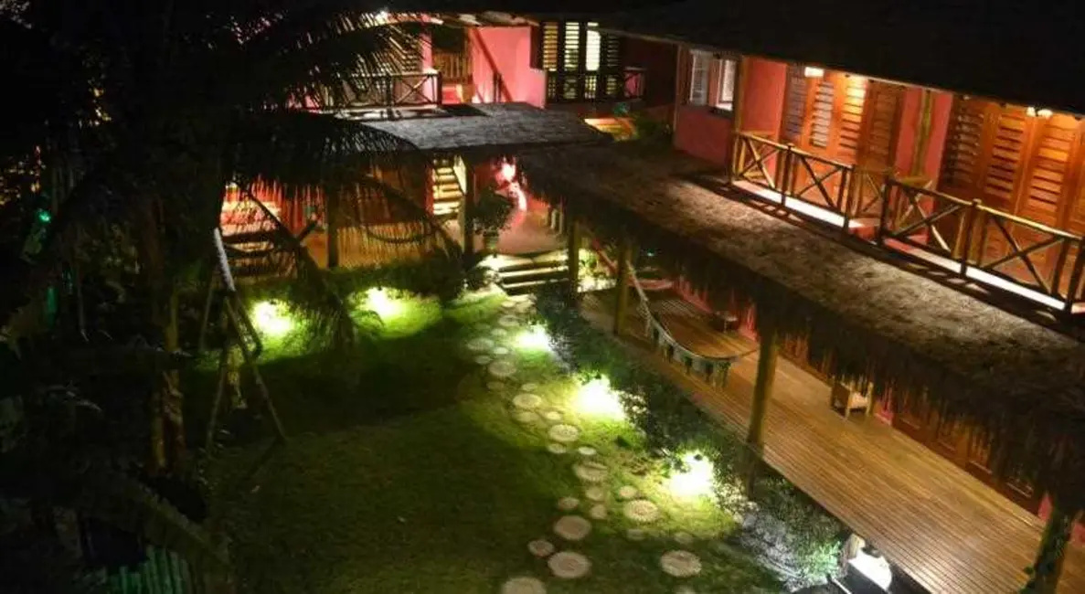 Pousada com 8 quartos para alugar, 1200m2 em Ubatuba - SP - imagem 4 Foto 4 de Pousada com 8 quartos para alugar, 1200m2 em Ubatuba - SP