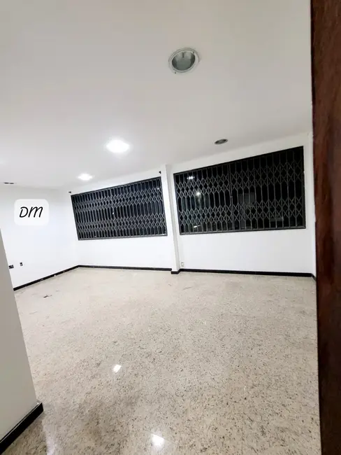 Apartamento com 3 quartos à venda, 146m2 em Méier, Rio De Janeiro - RJ - imagem 9 Foto 9 de Apartamento com 3 quartos à venda, 146m2 em Méier, Rio De Janeiro - RJ