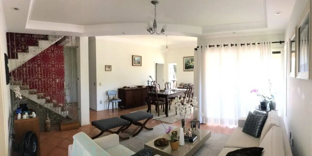 Casa com 5 quartos à venda, 375m2 em Centro, Espirito Santo Do Pinhal - SP - imagem 7 Foto 7 de Casa com 5 quartos à venda, 375m2 em Centro, Espirito Santo Do Pinhal - SP