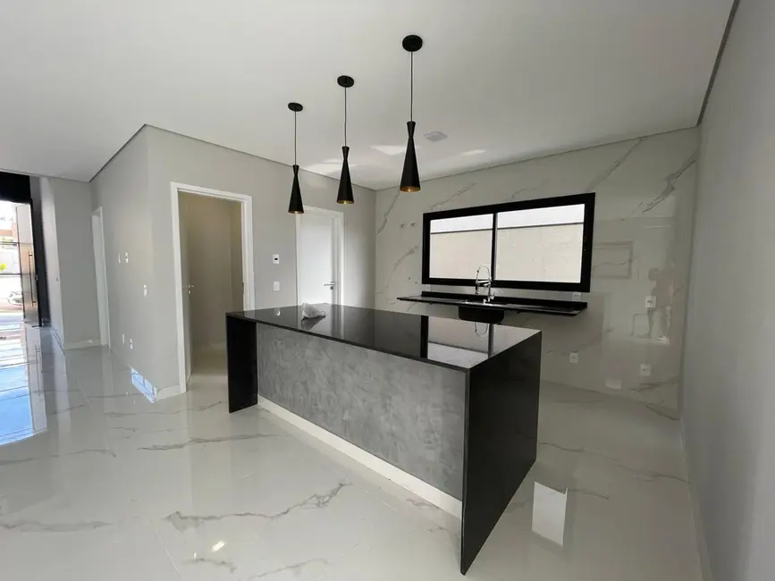 Casa de Condomínio com 3 quartos à venda, 200m2 em Loteamento Ermida, Jundiai - SP - imagem 4 Foto 4 de Casa de Condomínio com 3 quartos à venda, 200m2 em Loteamento Ermida, Jundiai - SP