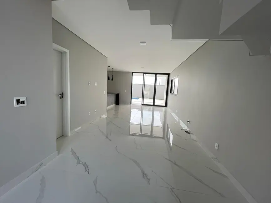 Foto 2 de Casa de Condomínio com 3 quartos à venda, 200m2 em Loteamento Ermida, Jundiai - SP