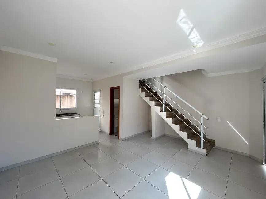 Foto 1 de Casa de Condomínio com 2 quartos à venda, 75m2 em Chácaras Fazenda Coelho, Hortolandia - SP