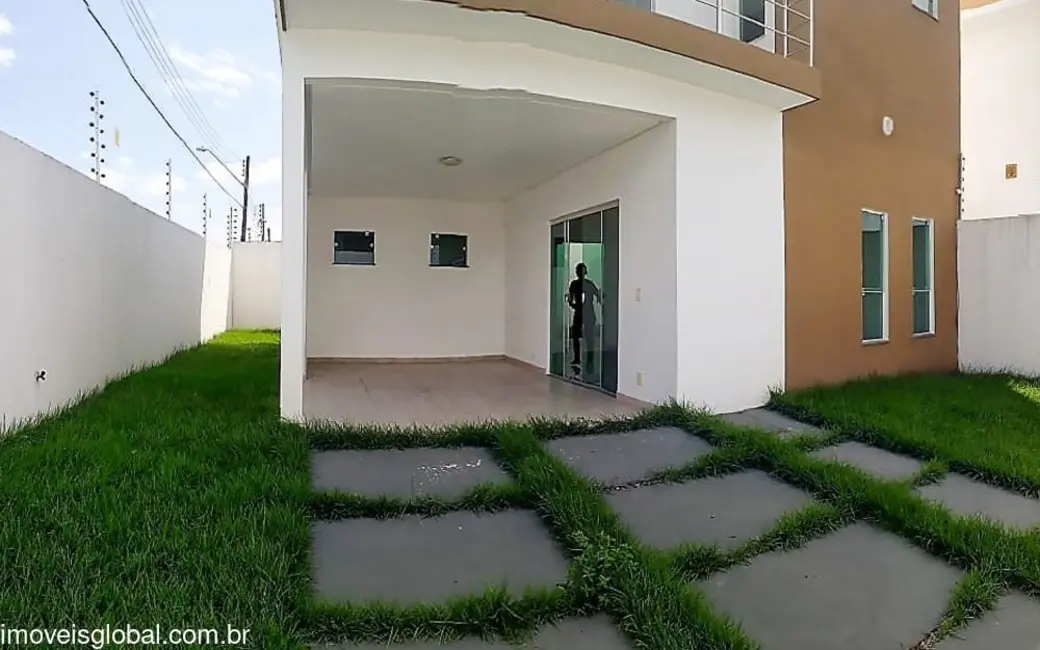 Foto 1 de Casa com 3 quartos à venda, 80m2 em Manaus, AM