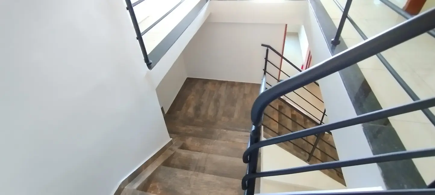 Foto 9 de Sobrado com 5 quartos à venda, 214m2 em Jardim Petrópolis, Goiania - GO