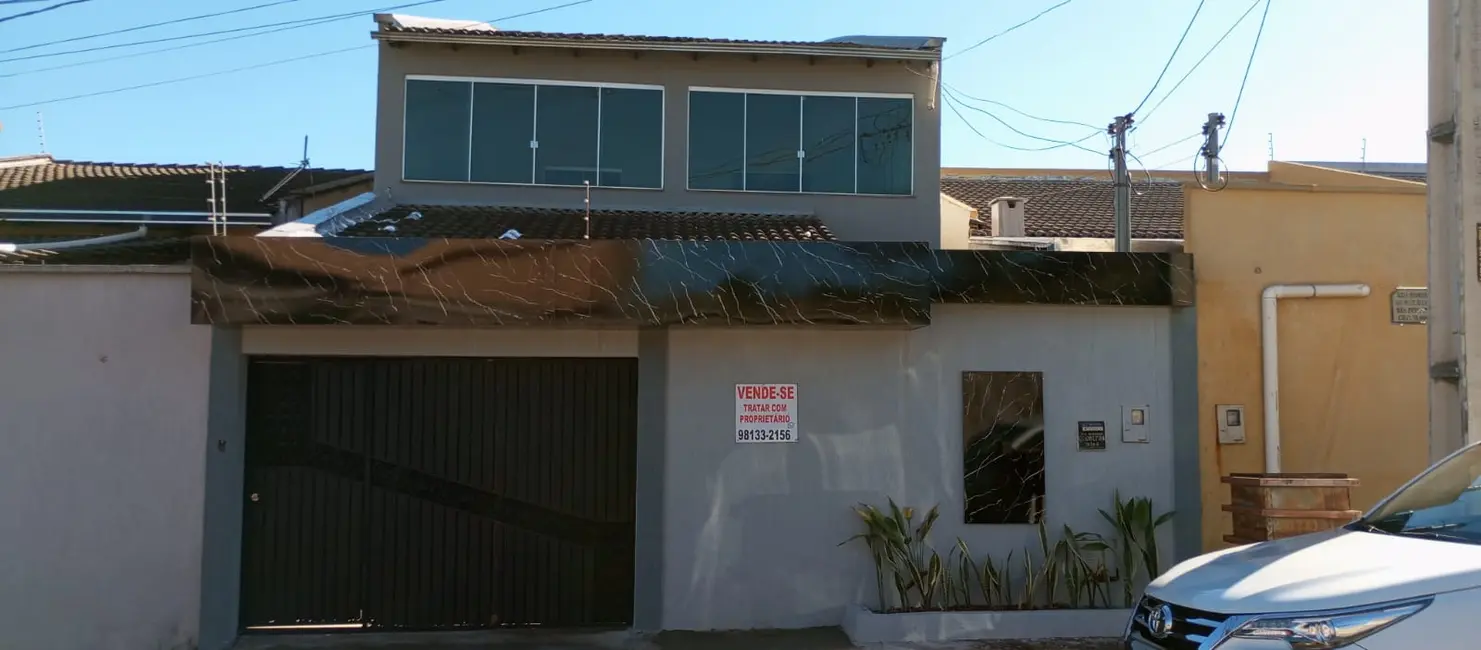 Foto 1 de Sobrado com 5 quartos à venda, 214m2 em Jardim Petrópolis, Goiania - GO